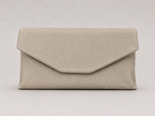 Load image into Gallery viewer, Le Babe Clutch Bag in Oyster
