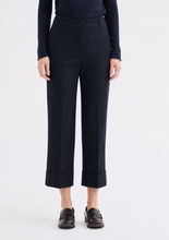 Load image into Gallery viewer, Rosso35 Trousers in Navy
