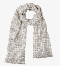 Load image into Gallery viewer, Hemisphere Radegunde Cashmere Scarf
