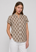 Load image into Gallery viewer, Dea Kudibal VidaDEA Blouse with wing sleeve in Conifer Taupe
