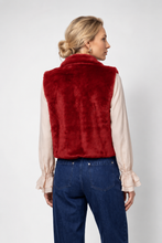 Load image into Gallery viewer, Monari Faux Fur Vest
