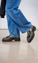 Load image into Gallery viewer, Kennel &amp; Schmenger Taylor Loafer in Olive
