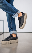 Load image into Gallery viewer, Kennel &amp; Schmenger Zap Navy Trainers
