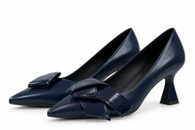 Load image into Gallery viewer, Lodi KAL Court Shoe in Navy
