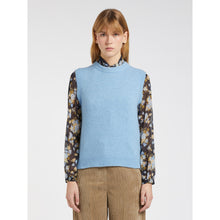 Load image into Gallery viewer, iBlue Pesaro Knitted Vest in Sky Blue
