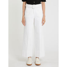 Load image into Gallery viewer, Marella Snicchi Staright Leg Jeans in White
