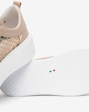 Load image into Gallery viewer, NeroGiardini E615292D in Beige
