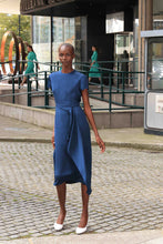 Load image into Gallery viewer, Edeline Irene Dress in Emerald

