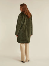 Load image into Gallery viewer, Beaumont Faven Jacket in Olive
