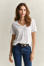 Load image into Gallery viewer, Gant Linen V-Neck T-Shirt in White
