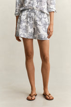 Load image into Gallery viewer, Gant Floral Linen Shorts in Blue
