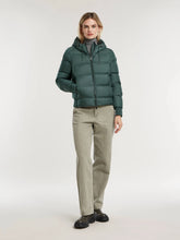 Load image into Gallery viewer, Reset Gstaad Jacket in Teal
