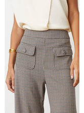 Load image into Gallery viewer, Suncoo John Trousers in Beige
