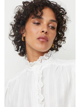 Load image into Gallery viewer, Suncoo Lover Blouse in White
