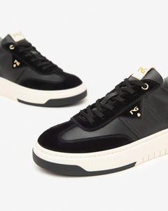 NeroGiardini 1411645D in Black