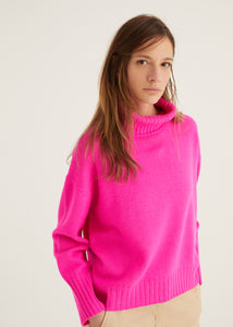 Rosso35 Turtle Neck Sweater in Shocking Pink