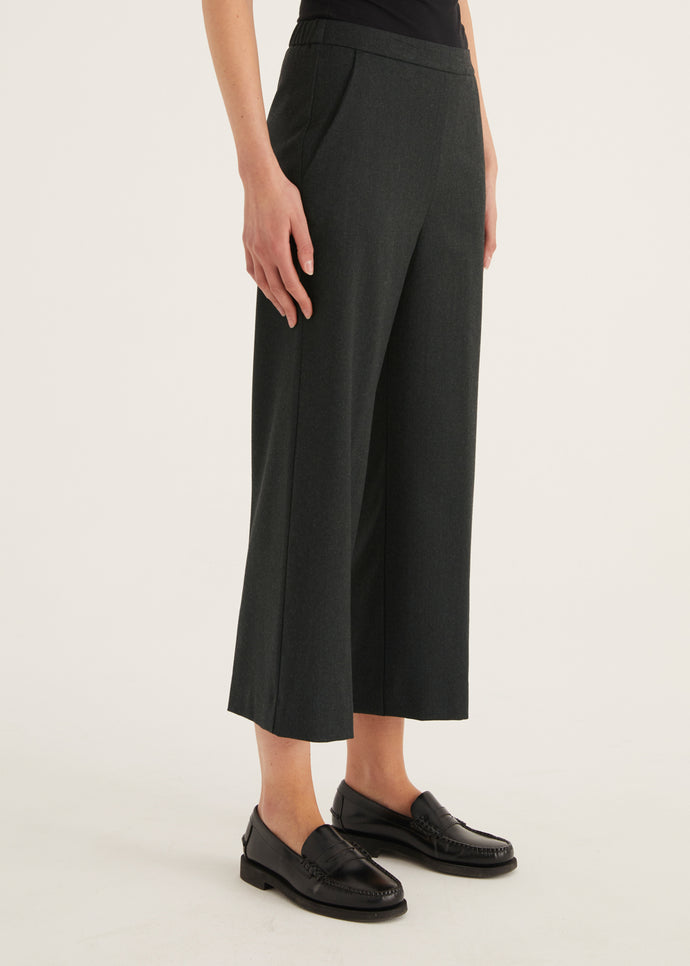 Rosso35 Cropped Straight Leg Trousers in Navy Blue