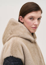 Load image into Gallery viewer, Rosso35 Fur with Quilting
