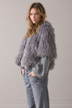 Load image into Gallery viewer, Summum Faux Fur Jacket

