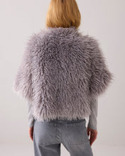 Load image into Gallery viewer, Summum Faux Fur Jacket
