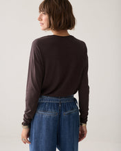 Load image into Gallery viewer, Summum navy cotton top
