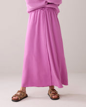 Load image into Gallery viewer, Summum Tencil Purple Skirt
