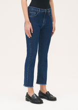 Load image into Gallery viewer, Rosso35 Frayed Hem Jeans
