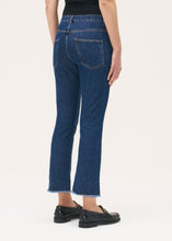 Load image into Gallery viewer, Rosso35 Frayed Hem Jeans
