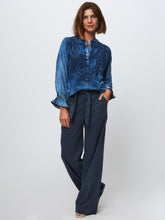 Load image into Gallery viewer, Summum Wide leg Trousers in Navy
