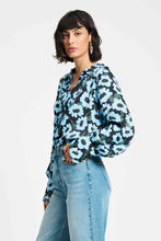 Load image into Gallery viewer, Pom Wild Flowers Blue Blouse
