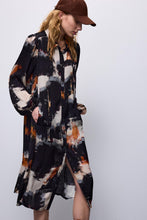 Load image into Gallery viewer, Summum Black &amp; Orange Shirt Dress
