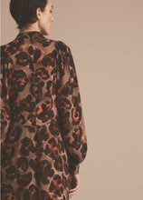 Load image into Gallery viewer, Summum Animal Print Dress

