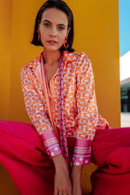 Load image into Gallery viewer, Herzen&#39;s Print Blouse 6195 in Orange
