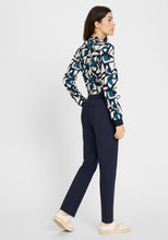 Load image into Gallery viewer, Olsen Casual Cropped Trousers in Inky Blue

