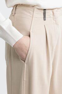 Peserico Cotton Gabardine Carrot Trousers in Barley