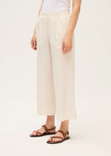 Load image into Gallery viewer, Rosso35 Garment-Dyed Elasticated Trousers in Ivory
