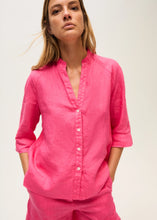 Load image into Gallery viewer, Rosso35 Garment-Dye Linen Shirt in Raspberry
