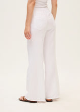 Load image into Gallery viewer, Rosso35 Garment-Dyed Trousers in White
