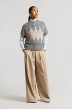 Load image into Gallery viewer, Peserico Sleeveless Alpaca-Blend Jumper with Norwegian Design
