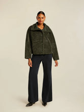Load image into Gallery viewer, Beaumont Shaye Jacket in Khaki

