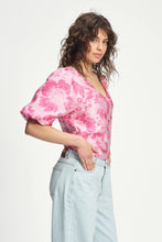 Load image into Gallery viewer, Pom Floral Jacquard Top in Pink
