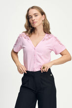 Load image into Gallery viewer, Pom Ellen Rose Tee-Shirt
