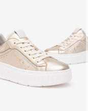 Load image into Gallery viewer, NeroGiardini Trainers in Gold
