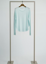 Load image into Gallery viewer, Herzen Pullover 1202
