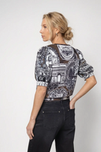 Load image into Gallery viewer, Monari Sweatshirt with Emblem Pattern in Black/Green Pattern
