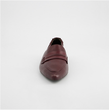 Load image into Gallery viewer, Paul Green 1225 in Wine
