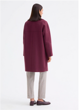 Load image into Gallery viewer, Rosso35 Long alpaca coat in Wine
