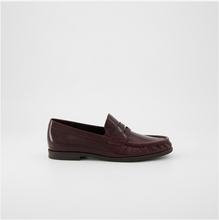 Load image into Gallery viewer, Paul Green Suede Loafers 1228 in Bordo
