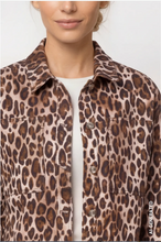 Load image into Gallery viewer, Monari Denim jacket with leopard print
