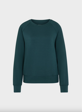 Load image into Gallery viewer, Juvia Naomi Sweatshirt in Pine
